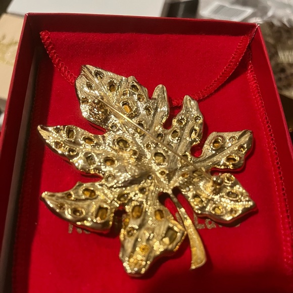 Kenneth J Lane Vintage Fall Maple Leaf Brooch/Pin - Picture 4 of 5